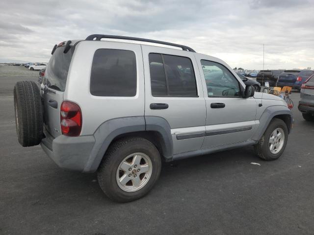 Photo 3 from auction – 2007 JEEP LIBERTY SP with VIN 1J4GL48K97W577761