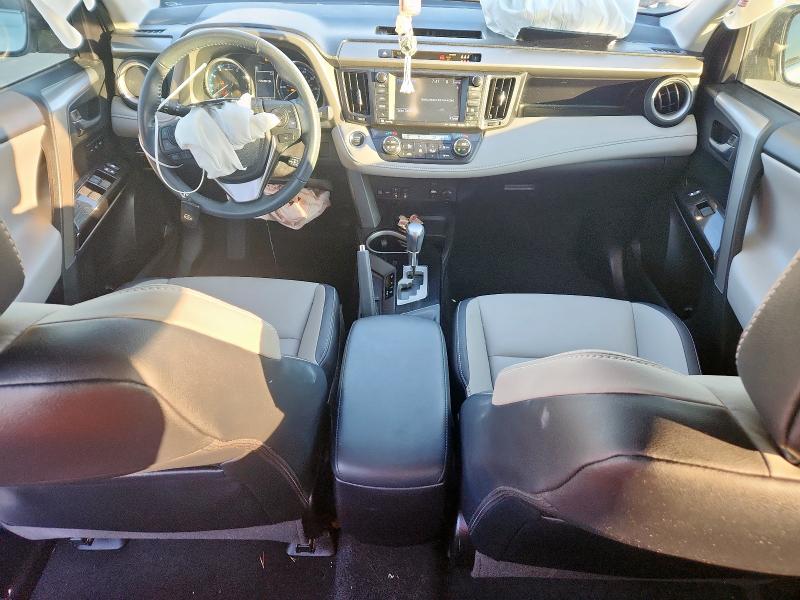 Photo 8 from auction – 2018 TOYOTA RAV4 LIMIT with VIN 2T3YFREV6JW509971