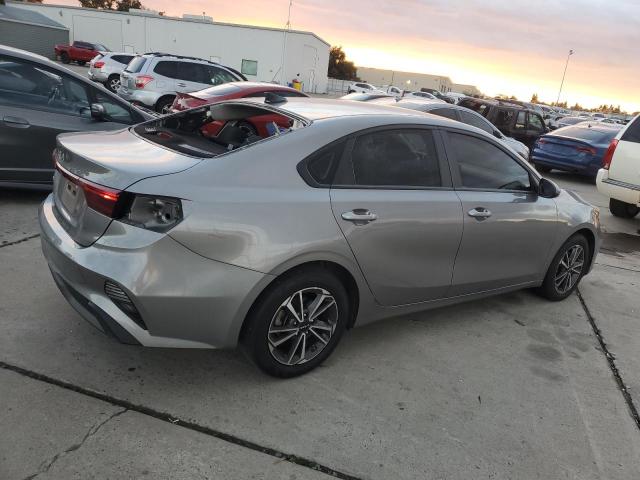Photo 3 from auction – 2022 KIA FORTE FE with VIN 3KPF24AD2NE461034