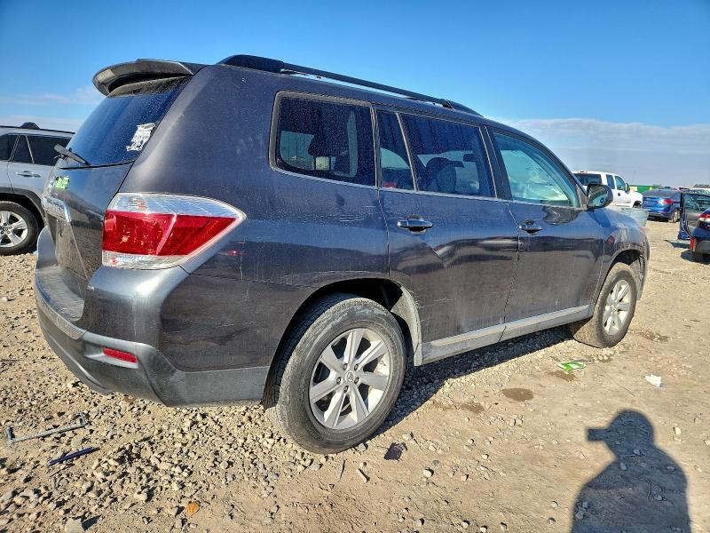 Photo 3 from auction – 2012 TOYOTA HIGHLANDER with VIN 5TDZK3EH8CS061874