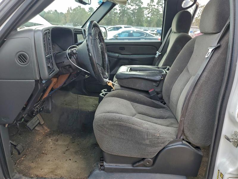 Photo 7 from auction – 2005 CHEVROLET SILVERADO with VIN 2GCEK13T651236367
