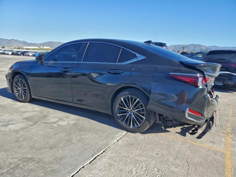 Photo 2 from auction – 2025 LEXUS ES 300H BA with VIN 58ADA1C13SU073839