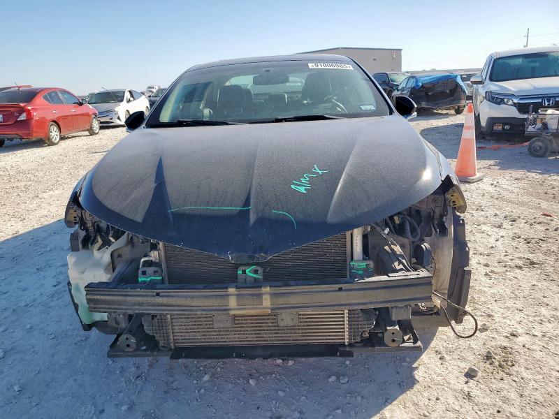 Photo 5 from auction – 2016 LINCOLN MKZ with VIN 3LN6L2G94GR625847