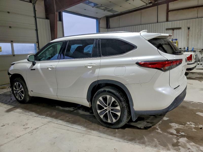 Photo 2 from auction – 2021 TOYOTA HIGHLANDER with VIN 5TDHBRCH9MS524253