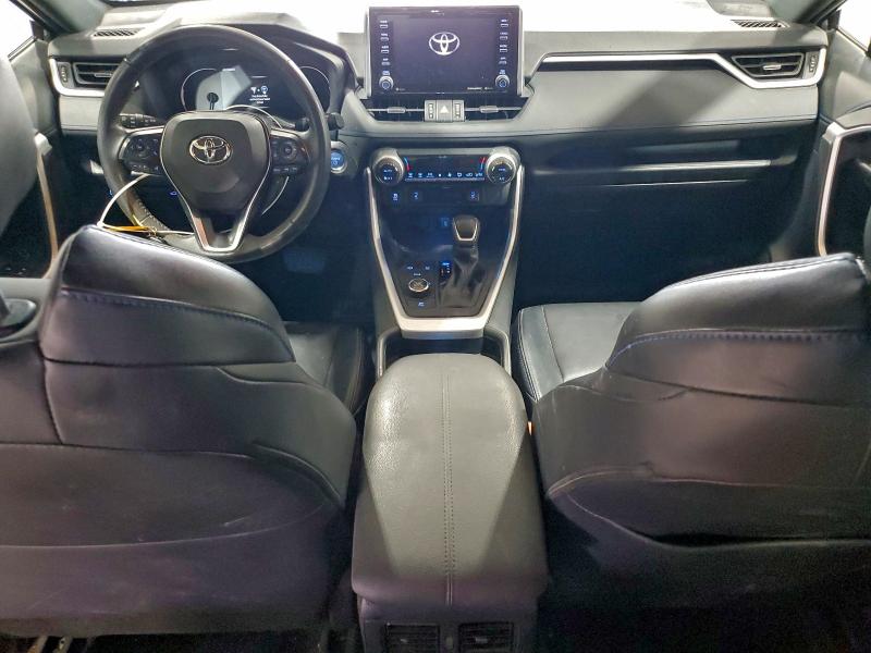 Photo 8 from auction – 2021 TOYOTA RAV4 XSE with VIN 2T3E6RFV2MW005861