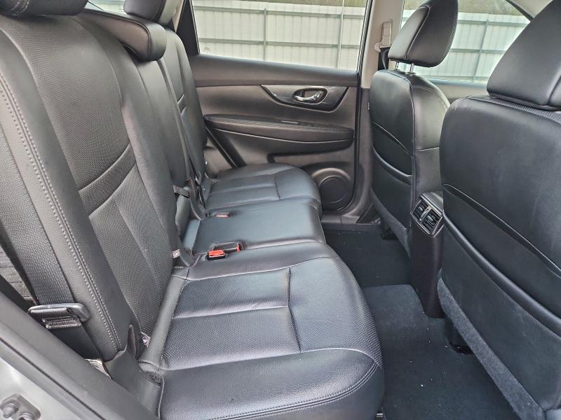 Photo 11 from auction – 2016 NISSAN ROGUE S with VIN 5N1AT2MT9GC765532