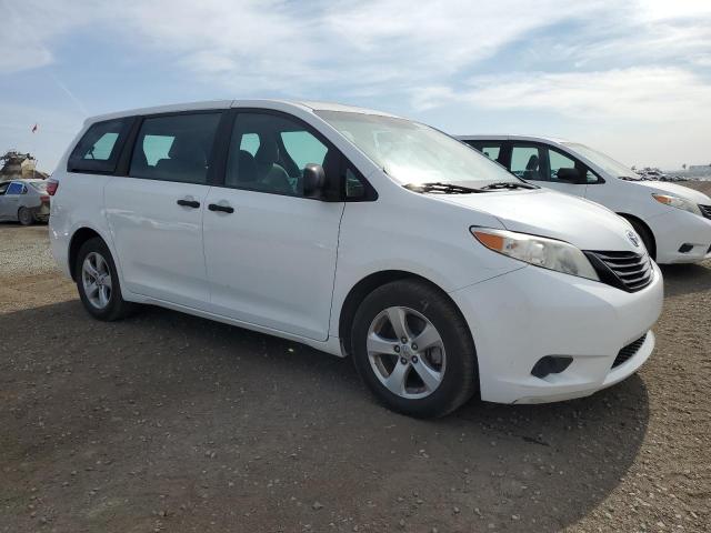 Photo 4 from auction – 2017 TOYOTA SIENNA with VIN 5TDZZ3DC8HS814375
