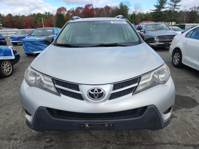 Zdjęcie 5 z aukcji – 2015 TOYOTA RAV4 LE z VIN JTMZFREV2FD076299
