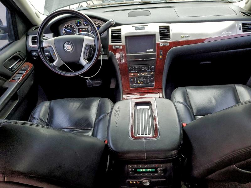 Photo 8 from auction – 2012 CADILLAC ESCALADE H with VIN 1GYS4EEJ9CR294052