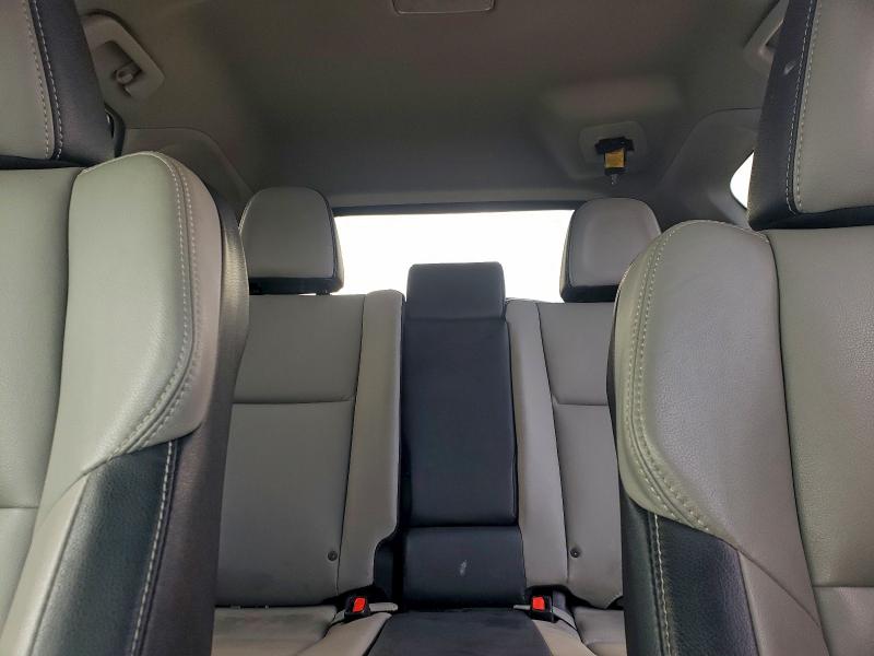 Photo 10 from auction – 2016 TOYOTA RAV4 LIMIT with VIN 2T3DFREV1GW457219