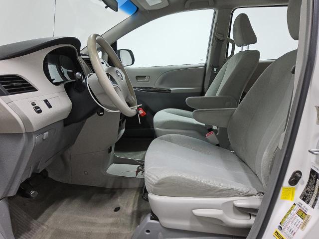Photo 7 from auction – 2013 TOYOTA SIENNA with VIN 5TDZK3DC6DS334138