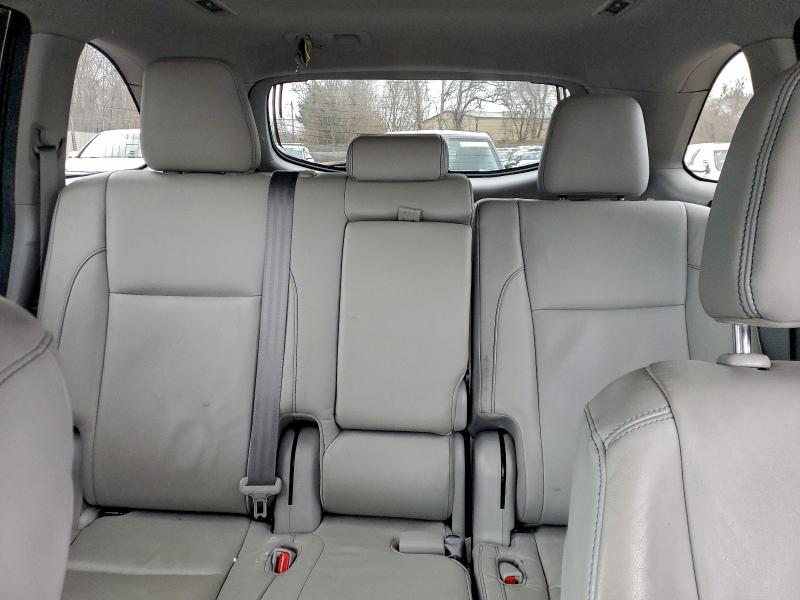 Photo 10 from auction – 2017 TOYOTA HIGHLANDER with VIN 5TDJZRFH2HS483530