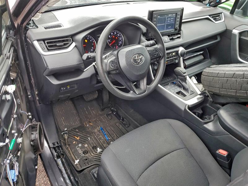 Photo 8 from auction – 2021 TOYOTA RAV4 LE with VIN 2T3F1RFV3MC217754