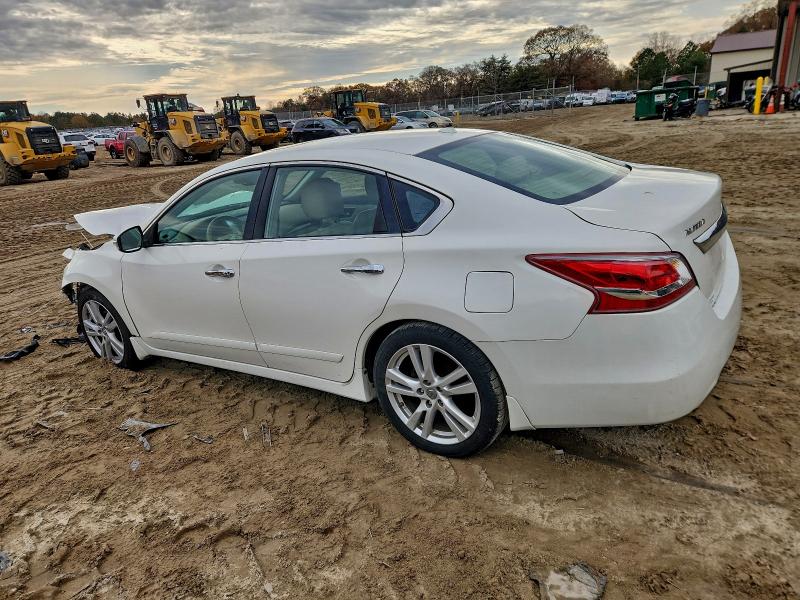 Photo 2 from auction – 2013 NISSAN ALTIMA 3.5 with VIN 1N4BL3AP5DN489748