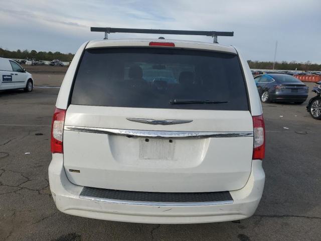 Photo 6 from auction – 2015 CHRYSLER TOWN & COU with VIN 2C4RC1BG1FR538154