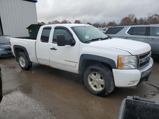 Photo 4 from auction – 2007 CHEVROLET SILVERADO with VIN 1GCEK19067E503392