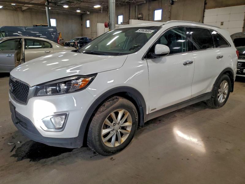 KIA SORENTO LX 2016 with VIN 5XYPGDA17GG160230 - Photo from auction