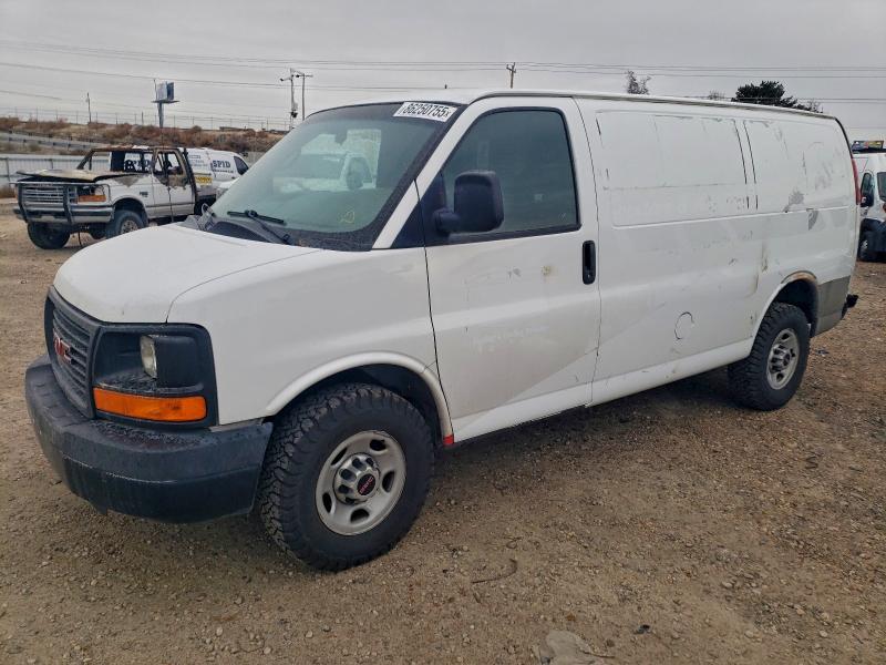 GMC SAVANA G25 2015 with VIN 1GTW7FCF3F1191456 - Photo from auction