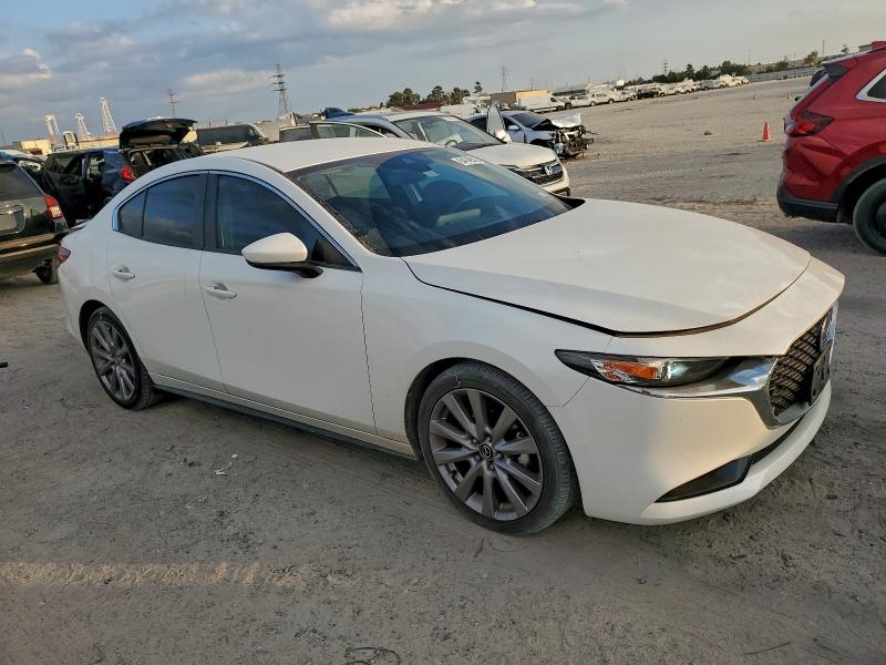 Photo 4 from auction – 2019 MAZDA 3 PREFERRE with VIN JM1BPACL4K1109185