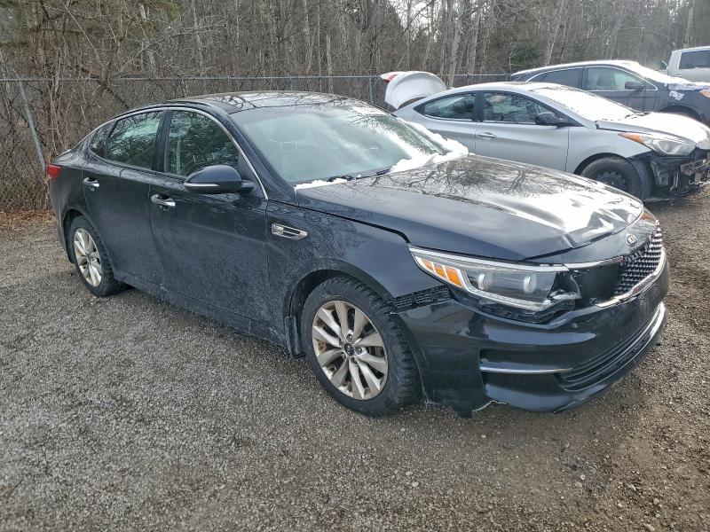 Photo 4 from auction – 2016 KIA OPTIMA EX with VIN 5XXGU4L35GG049252