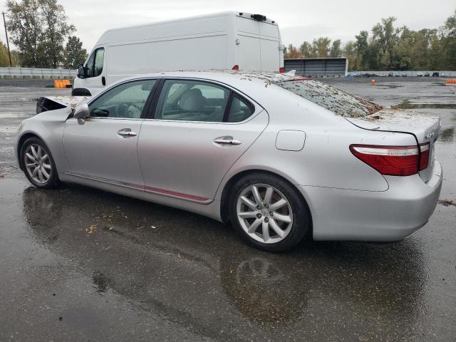Photo 2 from auction – 2007 LEXUS LS 460L with VIN JTHGL46F975011390