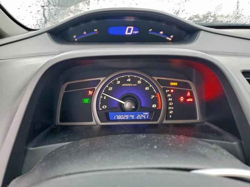 Photo 9 from auction – 2010 HONDA CIVIC LX with VIN 19XFA1F58AE069592