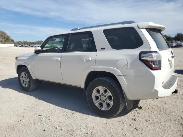 Photo 2 from auction – 2017 TOYOTA 4RUNNER SR with VIN JTEZU5JR8H5148767