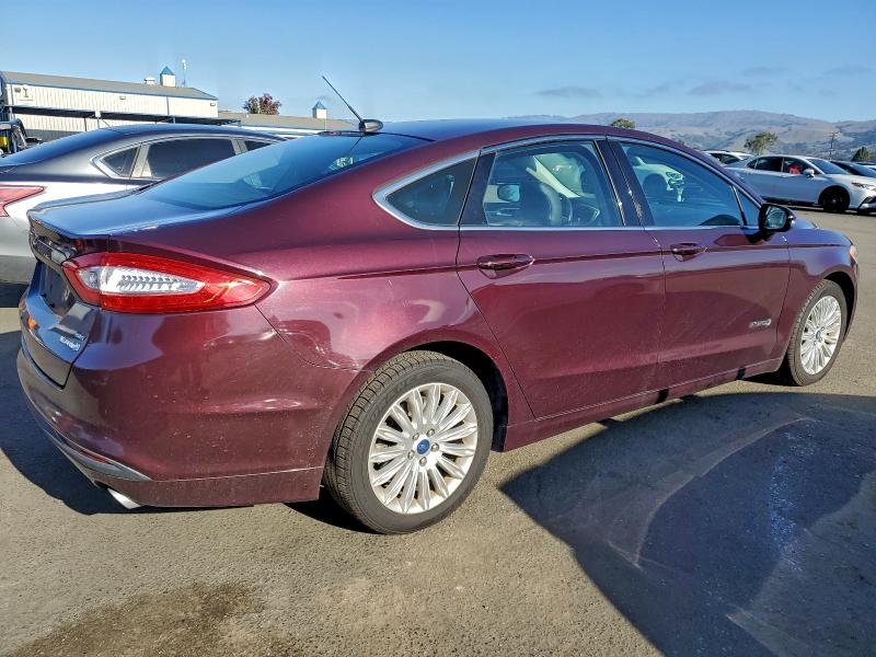 Photo 3 from auction – 2013 FORD FUSION SE with VIN 3FA6P0LU3DR371671
