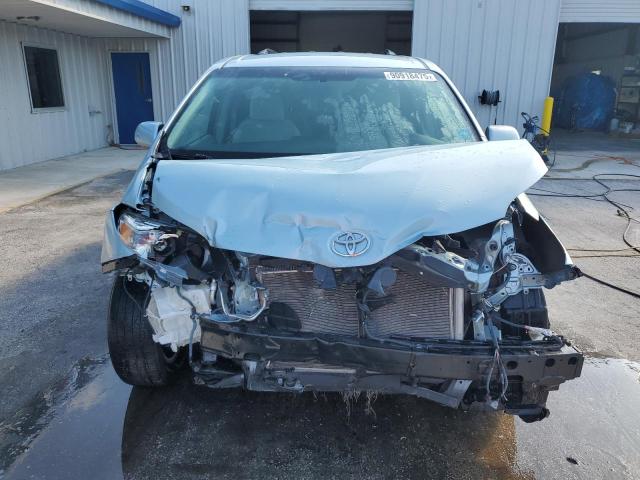 Photo 5 from auction – 2015 TOYOTA SIENNA LE with VIN 5TDKK3DC8FS688649