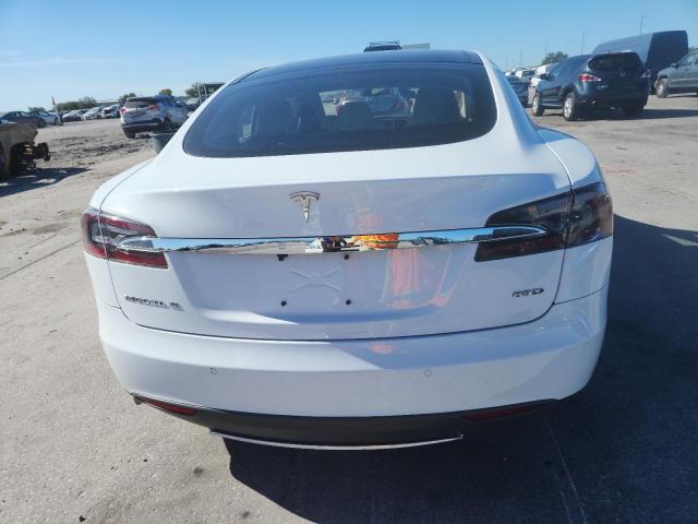Photo 6 from auction – 2015 TESLA MODEL S 85 with VIN 5YJSA1H2XFF087210