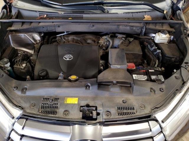 Zdjęcie 12 z aukcji – 2017 TOYOTA HIGHLANDER z VIN 5TDBZRFHXHS365102
