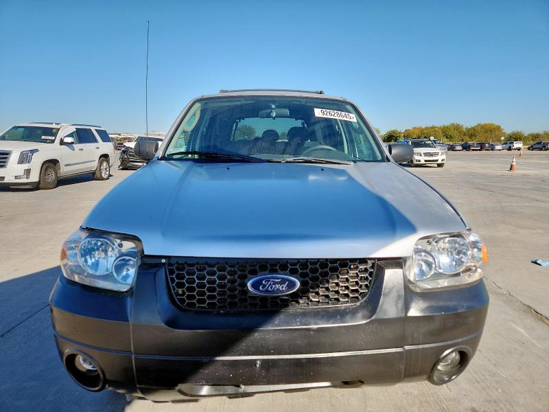 Photo 5 from auction – 2006 FORD ESCAPE XLT with VIN 1FMYU93166KD17905