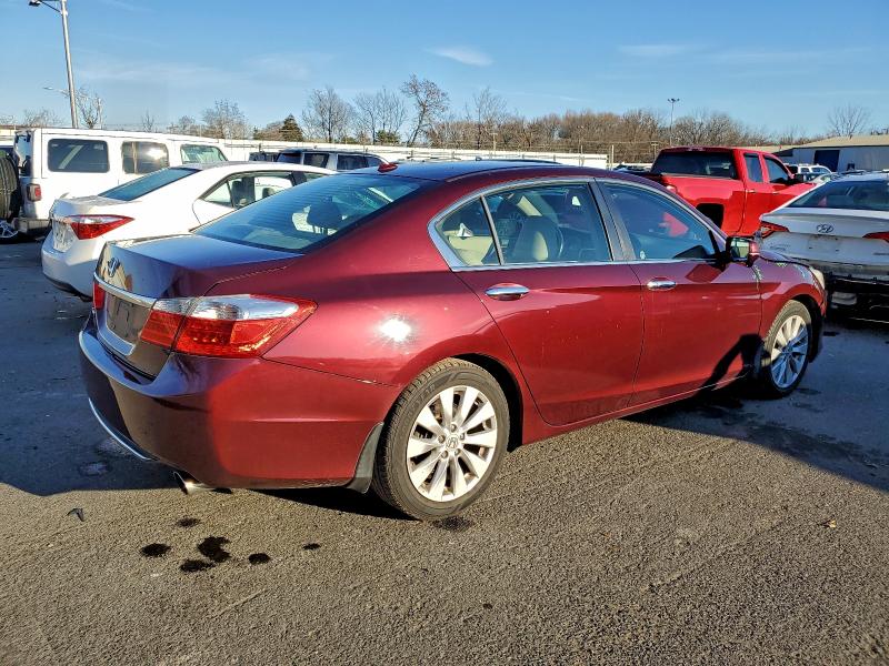 Photo 3 from auction – 2015 HONDA ACCORD EXL with VIN 1HGCR2F80FA135026