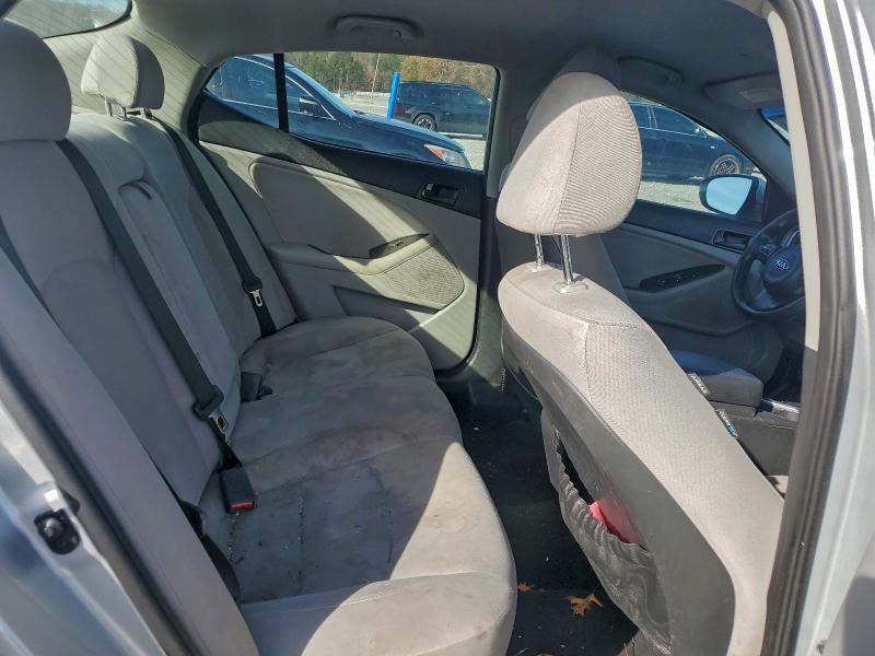 Photo 11 from auction – 2015 KIA OPTIMA with VIN 5XXGM4A79FG464000