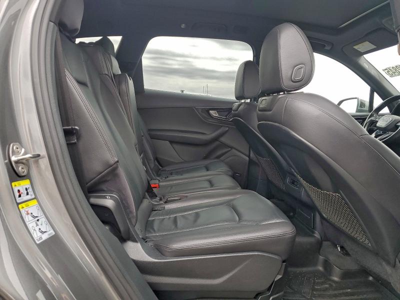 Photo 11 from auction – 2017 AUDI Q7 PREMIUM with VIN WA1LAAF71HD037903