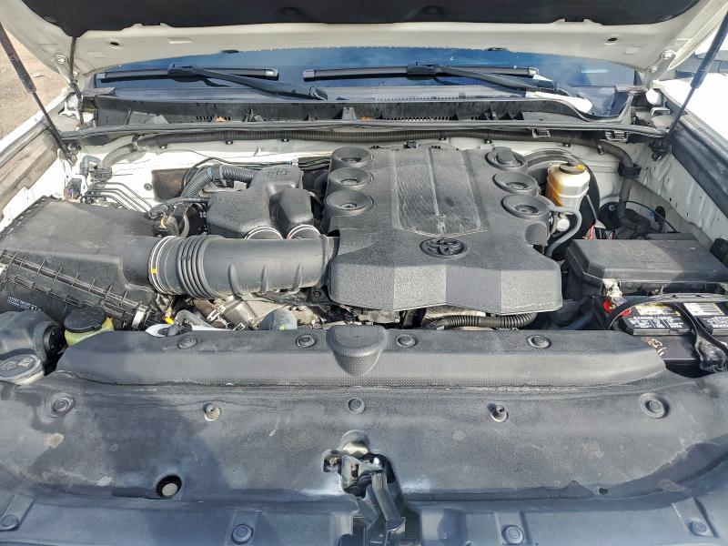 Photo 12 from auction – 2016 TOYOTA 4RUNNER SR with VIN JTEZU5JR5G5128992