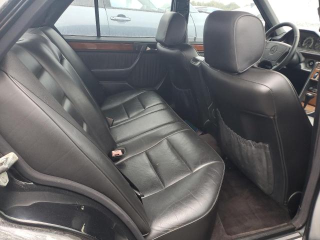 Photo 10 from auction – 1994 MERCEDES-BENZ E 320 with VIN WDBEA32E4RC124781