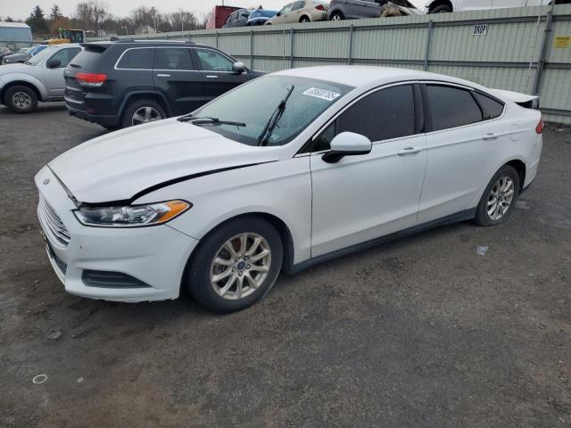 FORD FUSION 2016 with VIN 1FA6P0G74G5121402 - Photo from auction