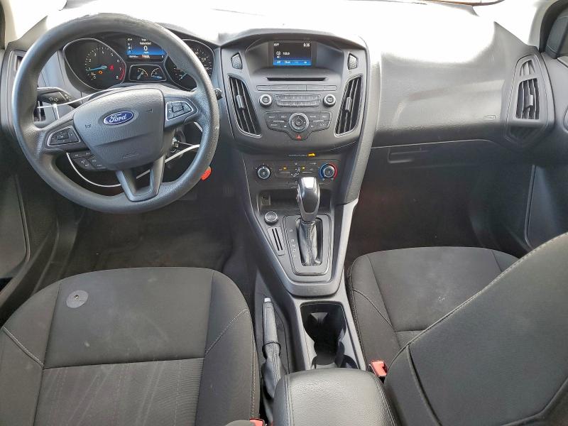 Foto 8 de la subasta – 2016 FORD FOCUS SE con VIN 1FADP3K24GL368547