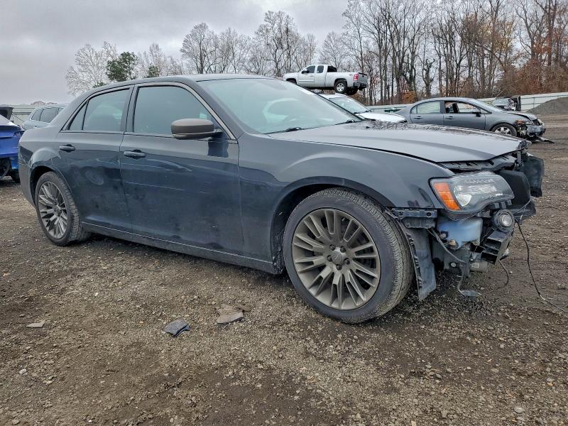 Photo 4 from auction – 2013 CHRYSLER 300C VARVA with VIN 2C3CCADG9DH743876