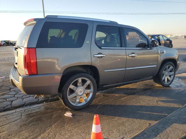 Photo 3 from auction – 2011 CADILLAC ESCALADE H with VIN 1GYS4EEJ2BR258900