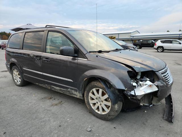Photo 4 from auction – 2015 CHRYSLER TOWN & COU with VIN 2C4RC1BG5FR661696
