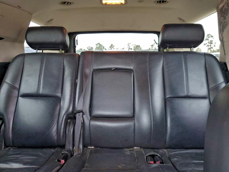 Photo 10 from auction – 2008 GMC YUKON with VIN 1GKFC13J98R229655