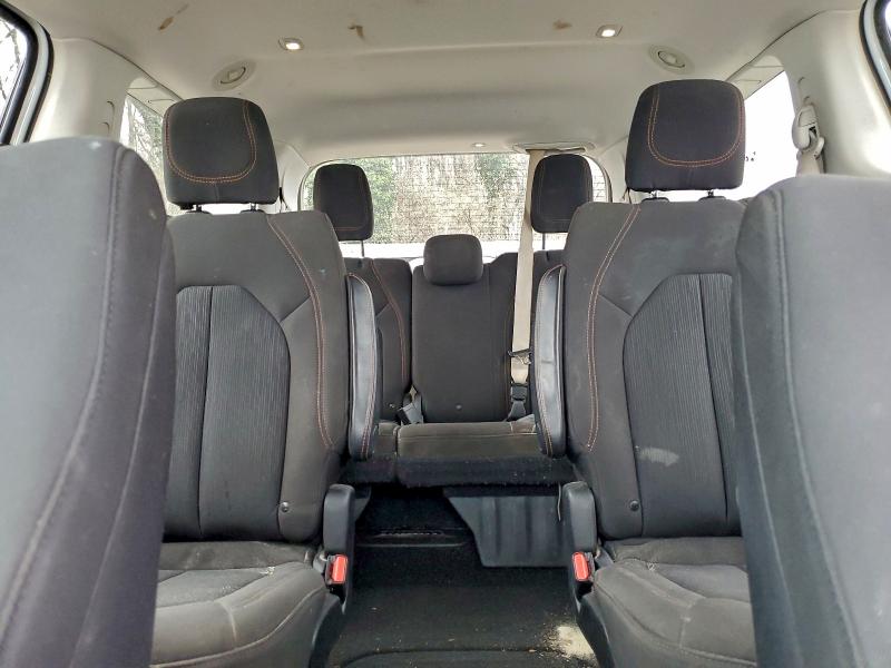 Photo 10 from auction – 2017 CHRYSLER PACIFICA T with VIN 2C4RC1DG1HR588973