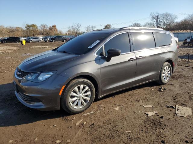 CHRYSLER PACIFICA T 2017 with VIN 2C4RC1DG7HR521262 - Photo from auction