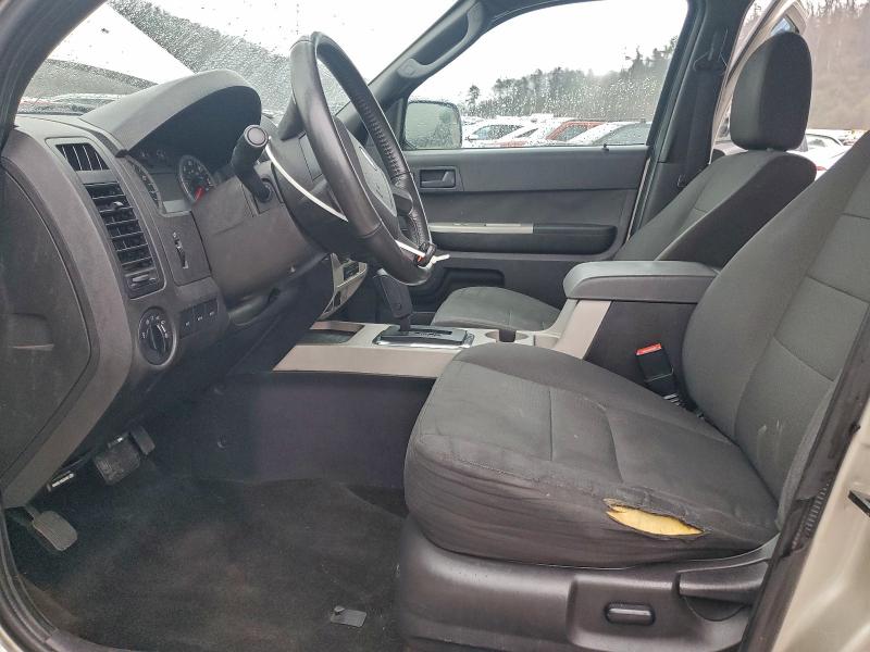Photo 7 from auction – 2010 FORD ESCAPE XLT with VIN 1FMCU0DG8AKD25957