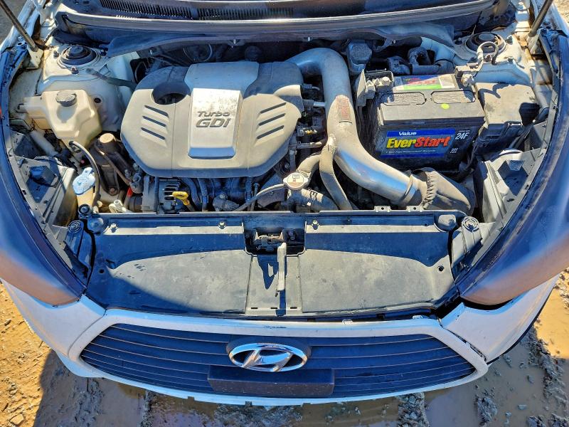 Photo 11 from auction – 2016 HYUNDAI VELOSTER T with VIN KMHTC6AE8GU275082