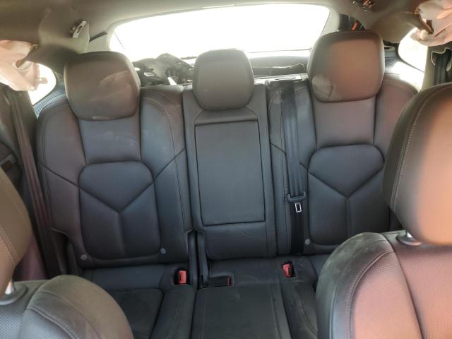 Photo 10 from auction – 2016 PORSCHE CAYENNE with VIN WP1AB2A27GLA93374