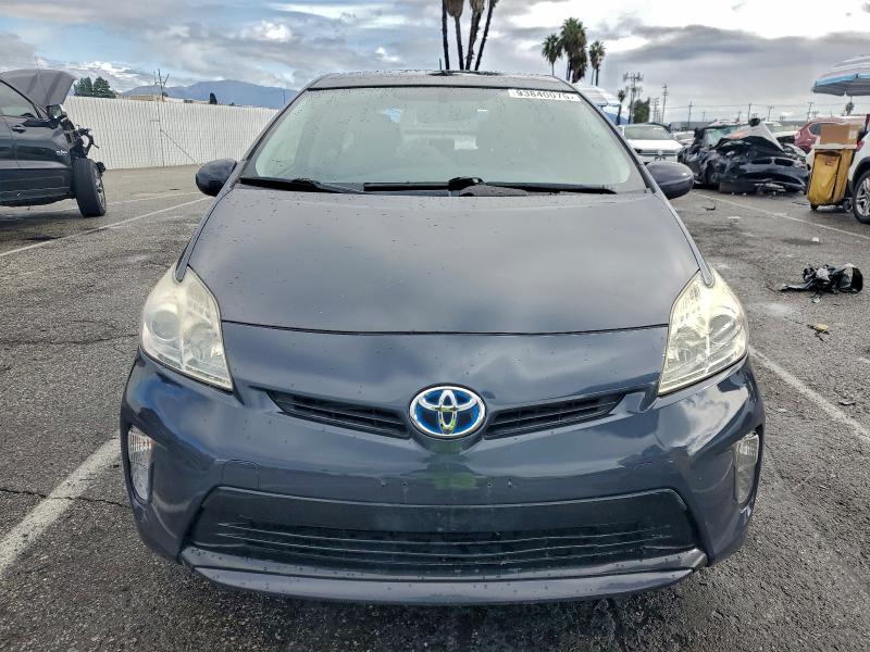 Photo 5 from auction – 2013 TOYOTA PRIUS with VIN JTDKN3DU4D5549055