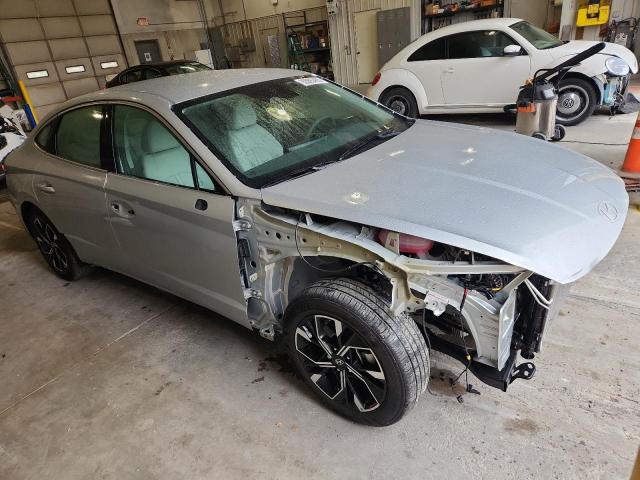 Photo 4 from auction – 2025 HYUNDAI SONATA SEL with VIN KMHL64JA9SA467825